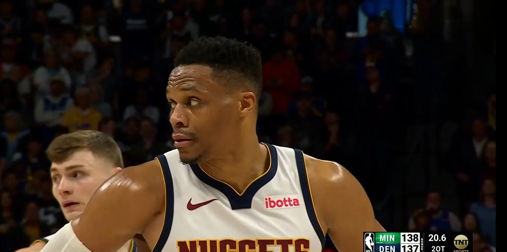 国王爆冷猛龙，威斯布鲁克高光表现