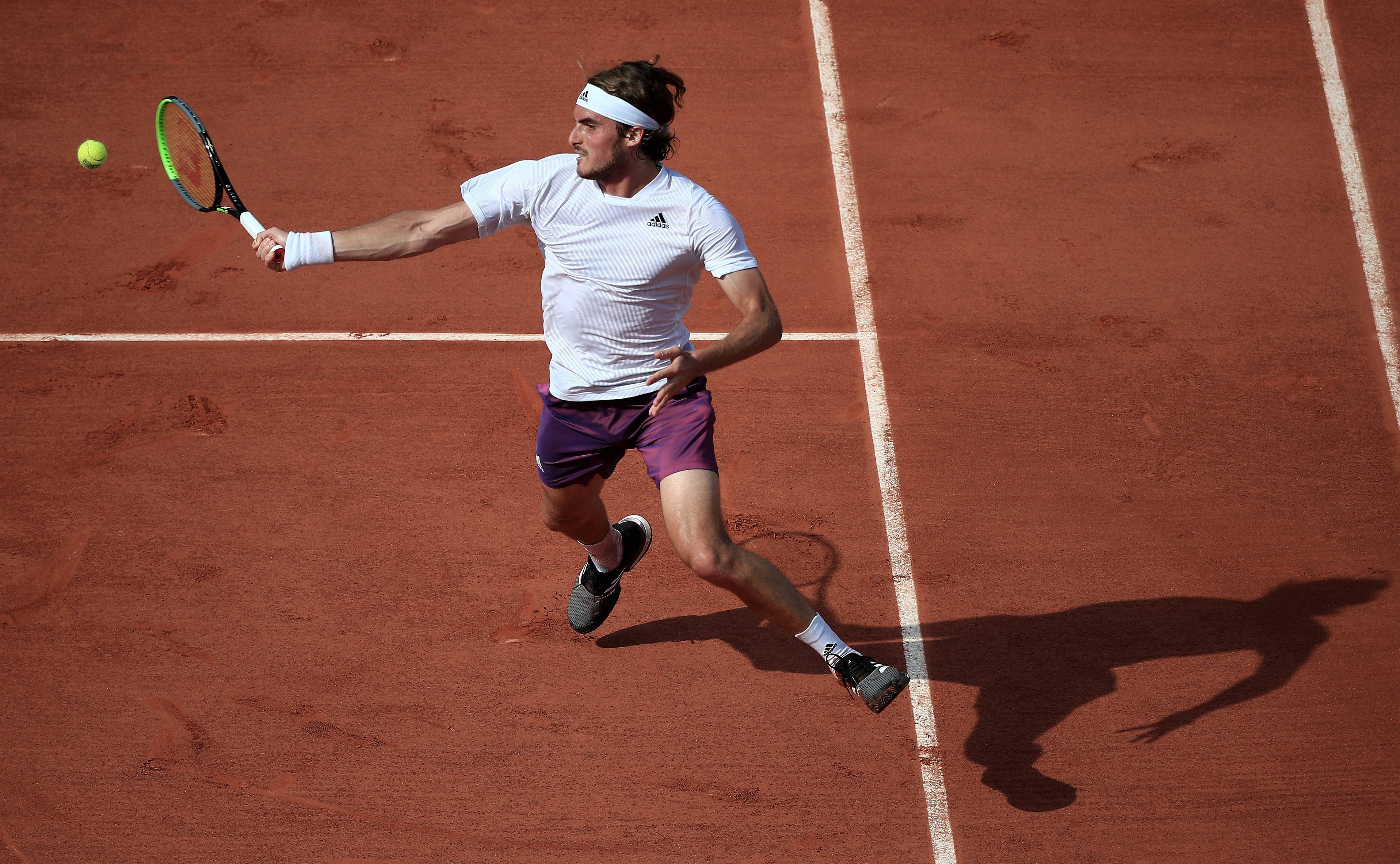 意大利网球队碾压世界网球队，西西帕斯统治全场