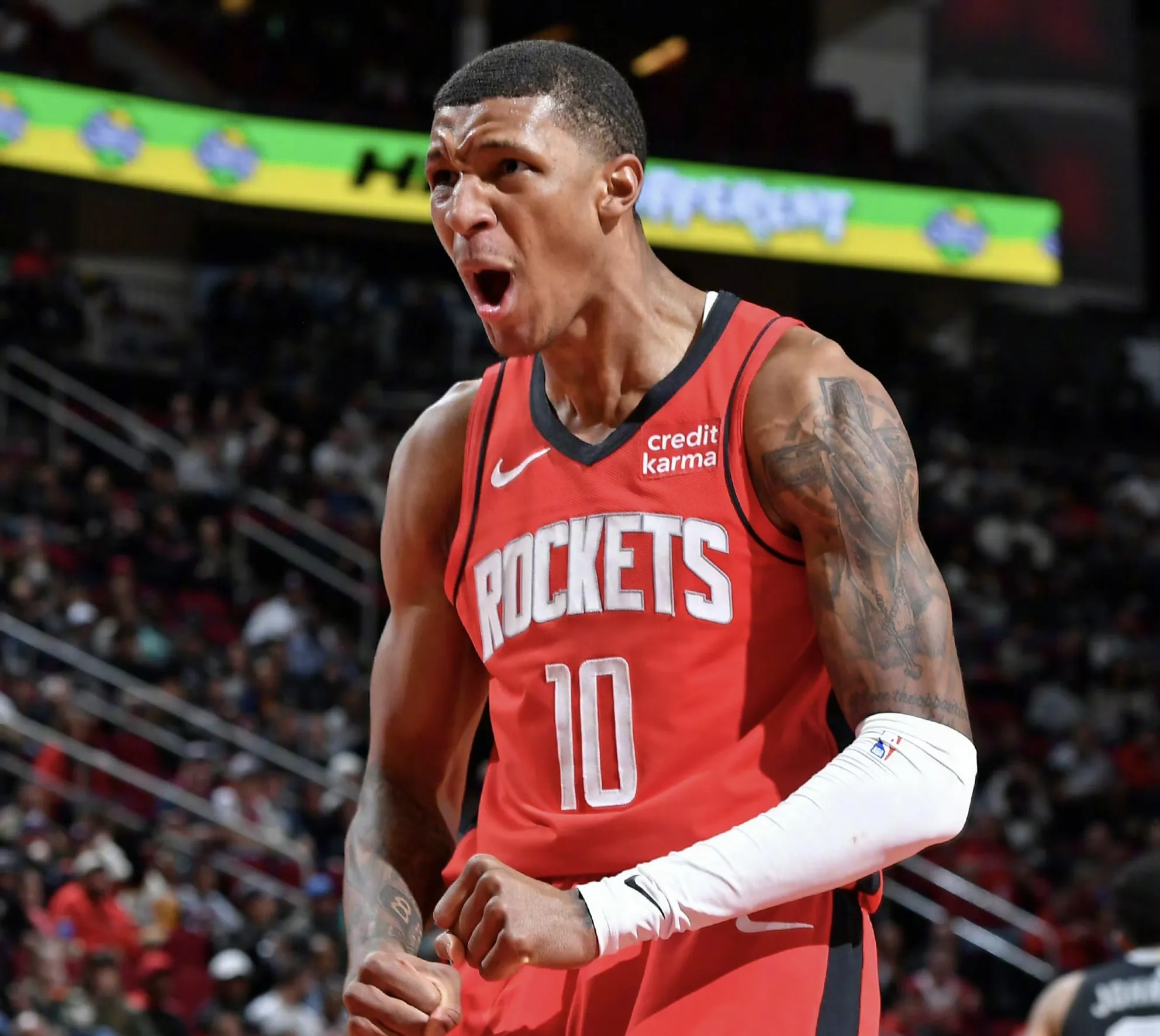 包含阿根廷男篮横扫雄鹿B队，丹尼·格林高光表现的词条