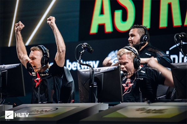 EG横扫Astralis，Caps爆发神勇