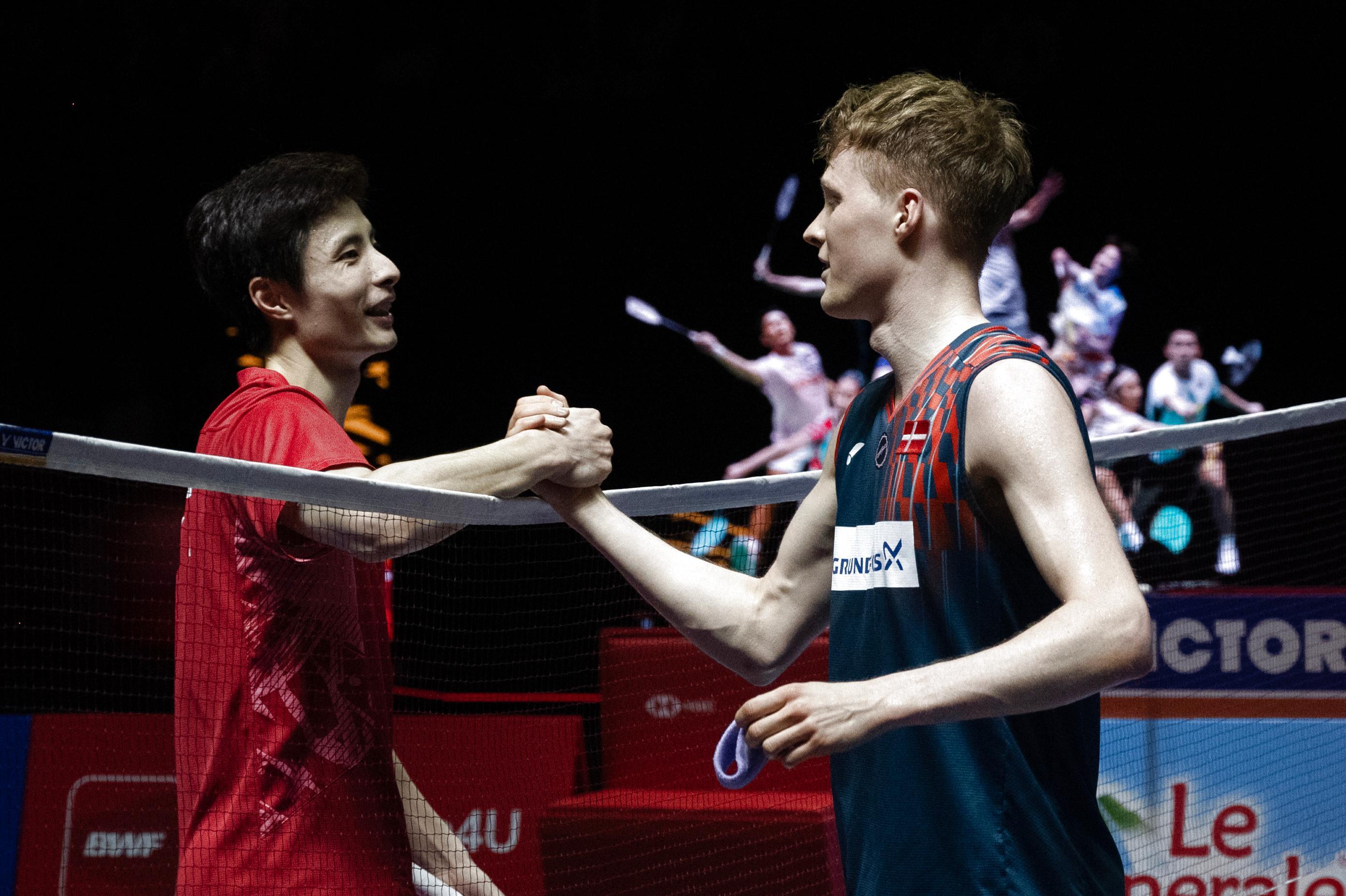 日本羽毛球队爆冷印尼羽毛球队，安赛龙制霸全场