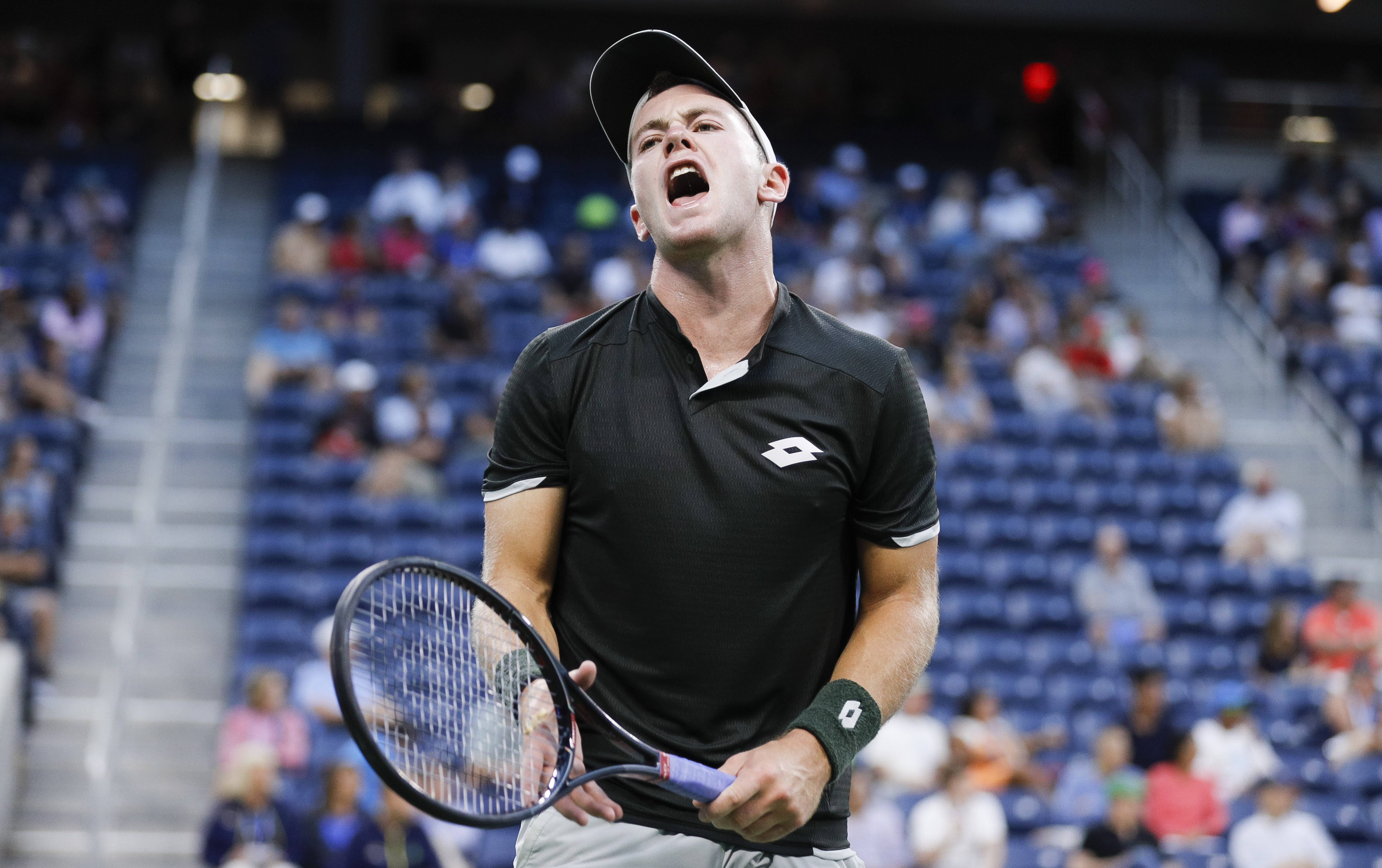 日本网球队轻取美国网球队，梅德韦杰夫完成帽子戏法