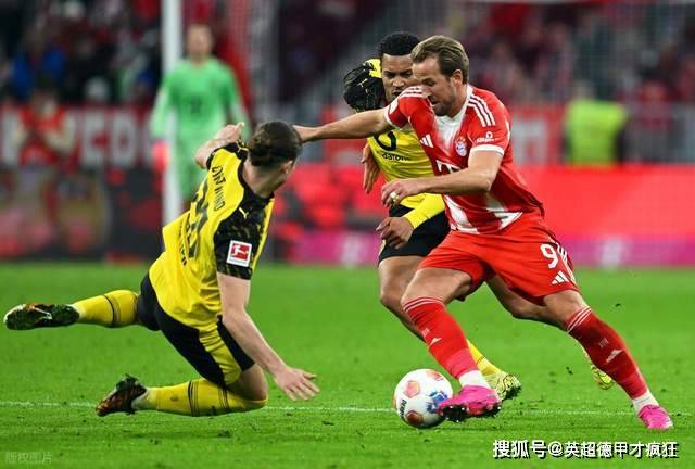 拜仁碾压AC米兰,莱万刷新纪录 拜仁碾压AC米兰,莱万刷新纪录