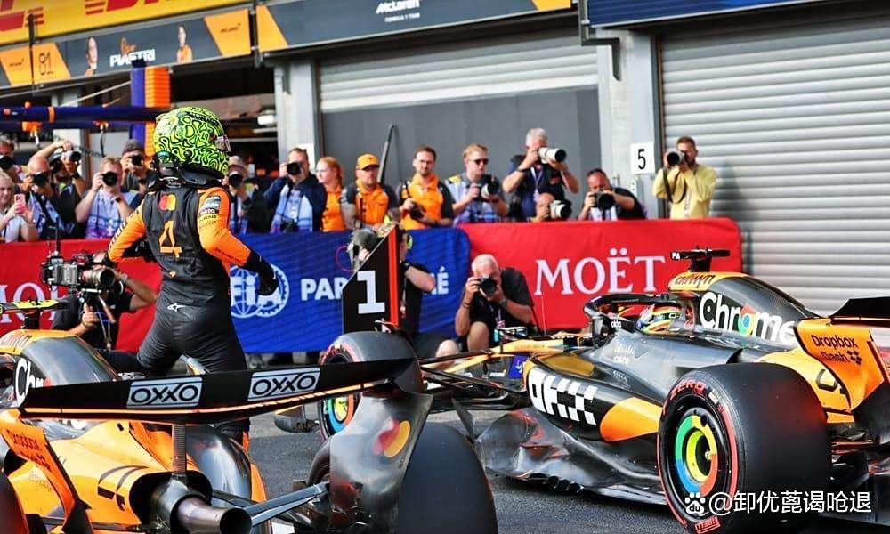 红牛二队完胜迈凯伦,诺里斯点燃赛场 红牛二队完胜迈凯伦,诺里斯点燃赛场