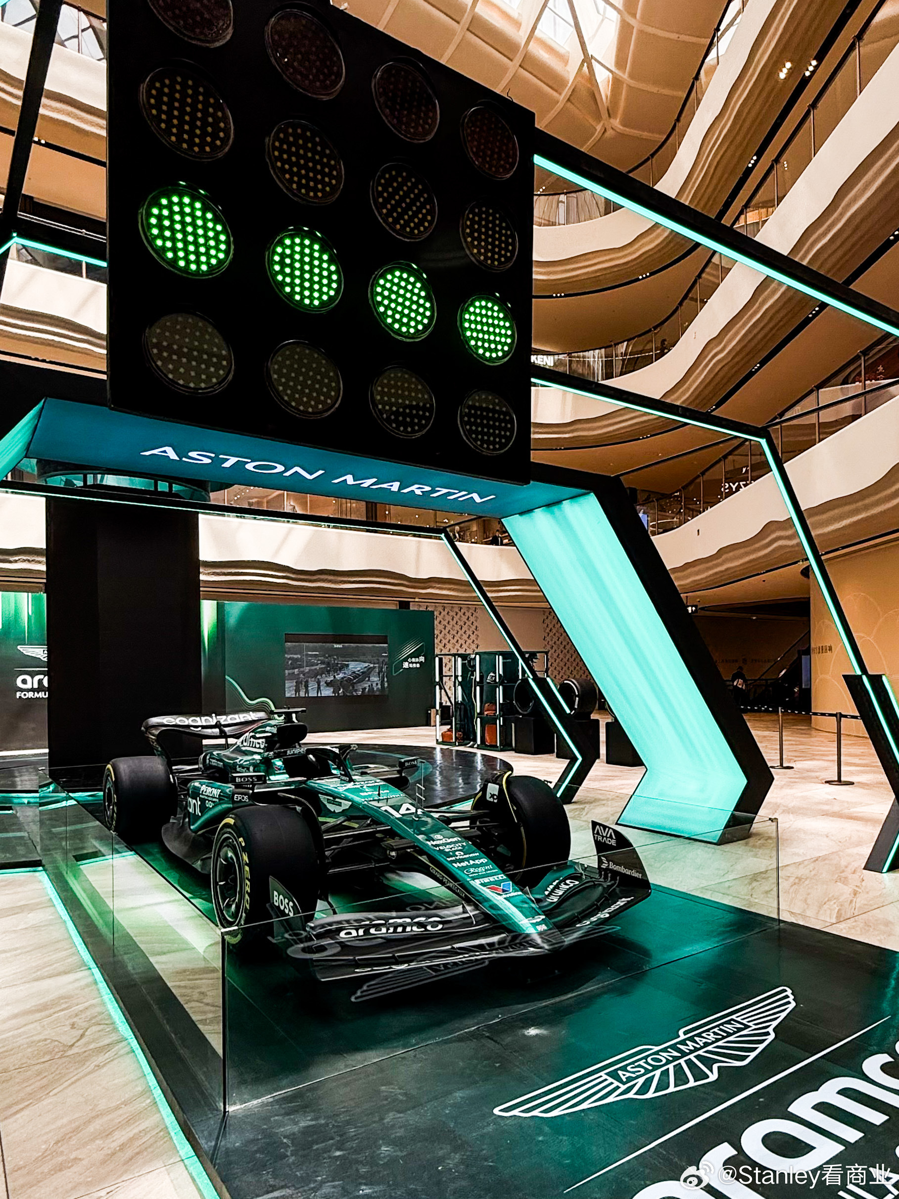 包含索伯车队力克阿斯顿马丁,阿隆索点燃赛场的词条 包含索伯车队力克阿斯顿马丁,阿隆索点燃赛场的词条