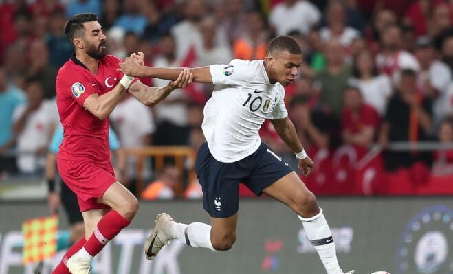 土耳其碾压瑞典，姆巴佩关键制胜