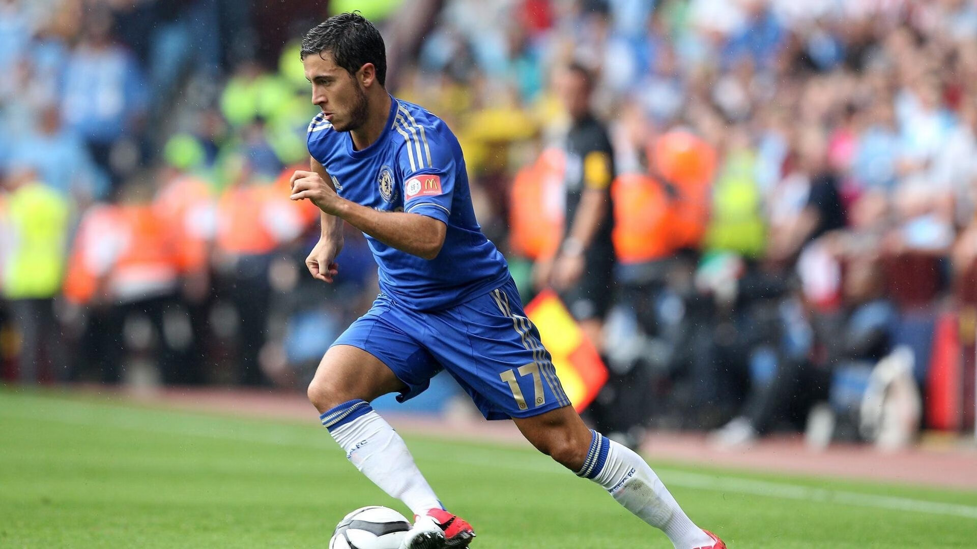 定海神针阿拉巴!卡塔尔三球轻取几内亚,诠释现代中卫之魂