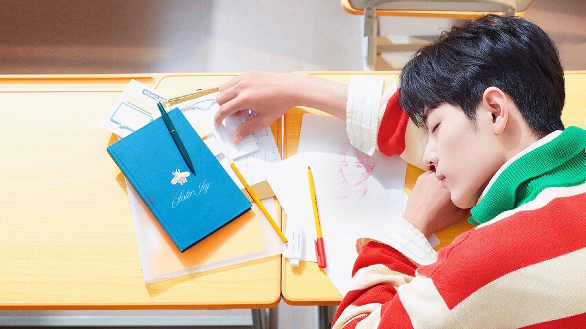 冷门与王冠，当马赛的阴影映衬哈弗茨的加冕时刻