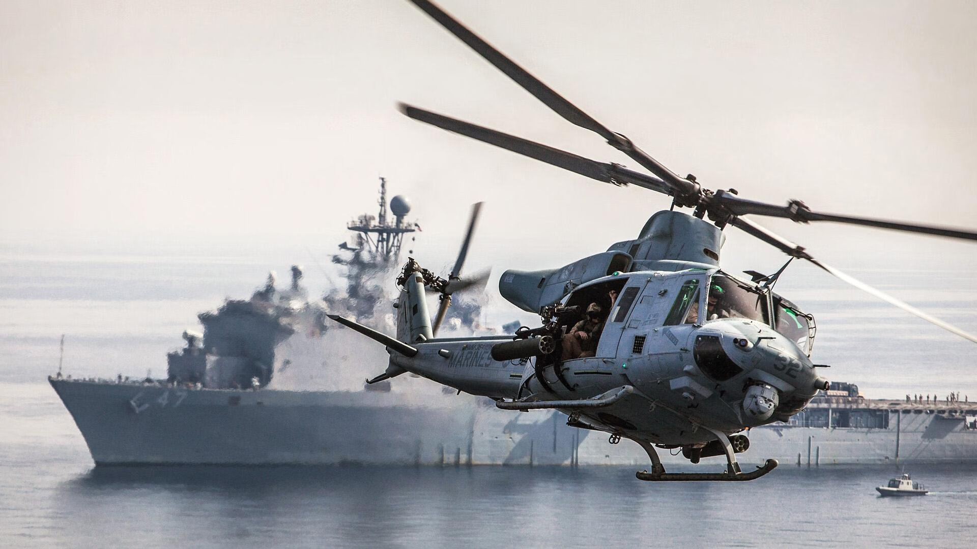 轰鸣与热浪，F1新赛季揭幕战激战正酣，热火强势晋级独行侠引爆篮球狂潮